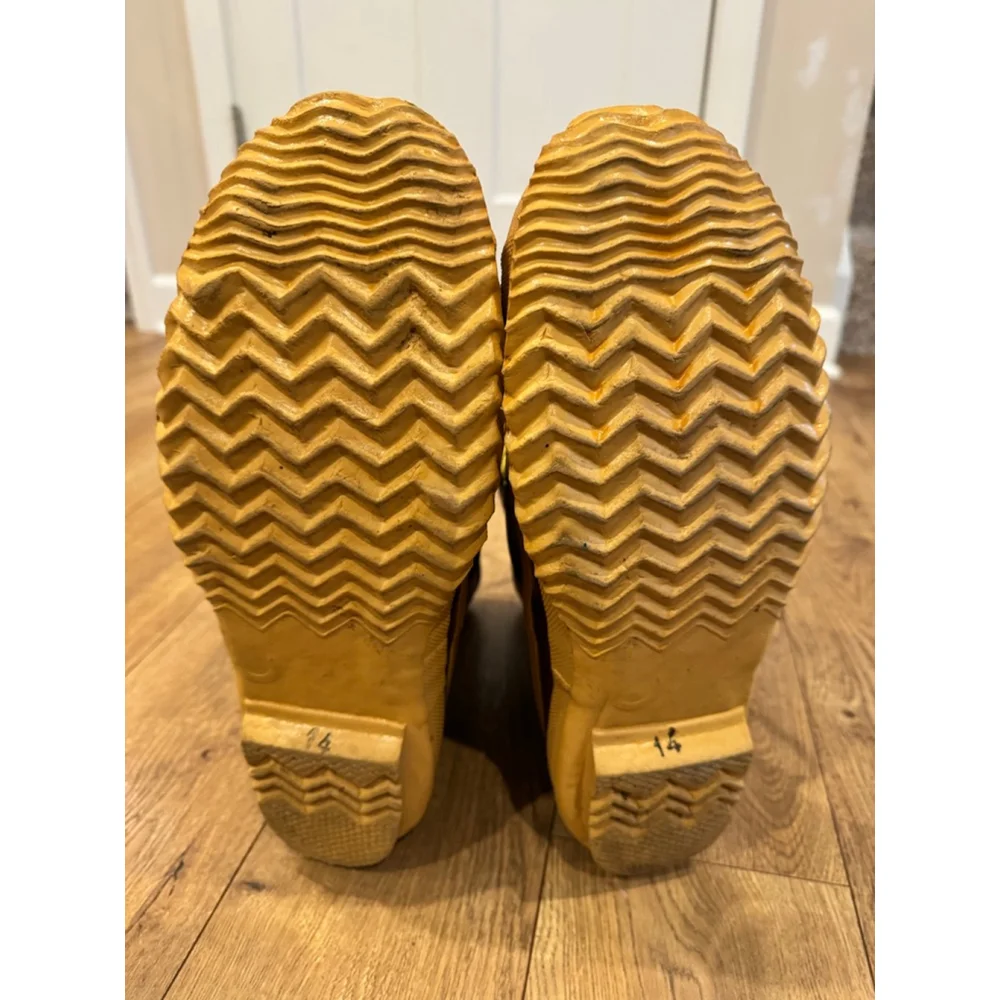 Men’s Vintage Sorel Arctic Pac Winter Boots Size 14 Brown Yellow